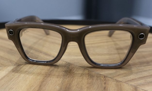 Meta is bringing third-party apps and games to its display glasses