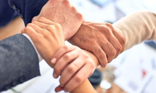 127 Blog Posts To Learn About Team Building