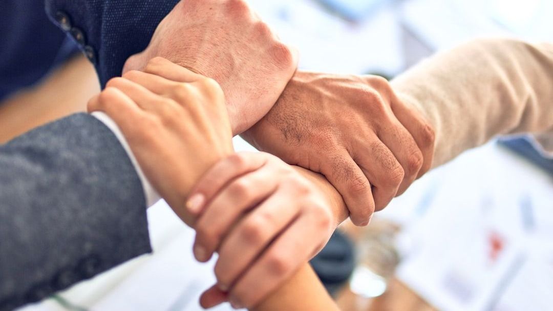 127 Blog Posts To Learn About Team Building