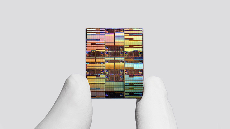 IBM says it has created the world’s first sub-1 nanometer chip