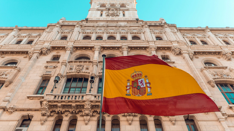 Spain will require carriers to keep mobile networks live during power outages