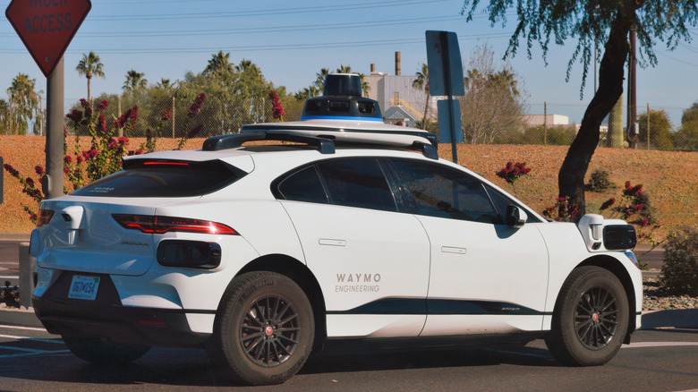 Uber is no longer offering Waymo rides in Phoenix
