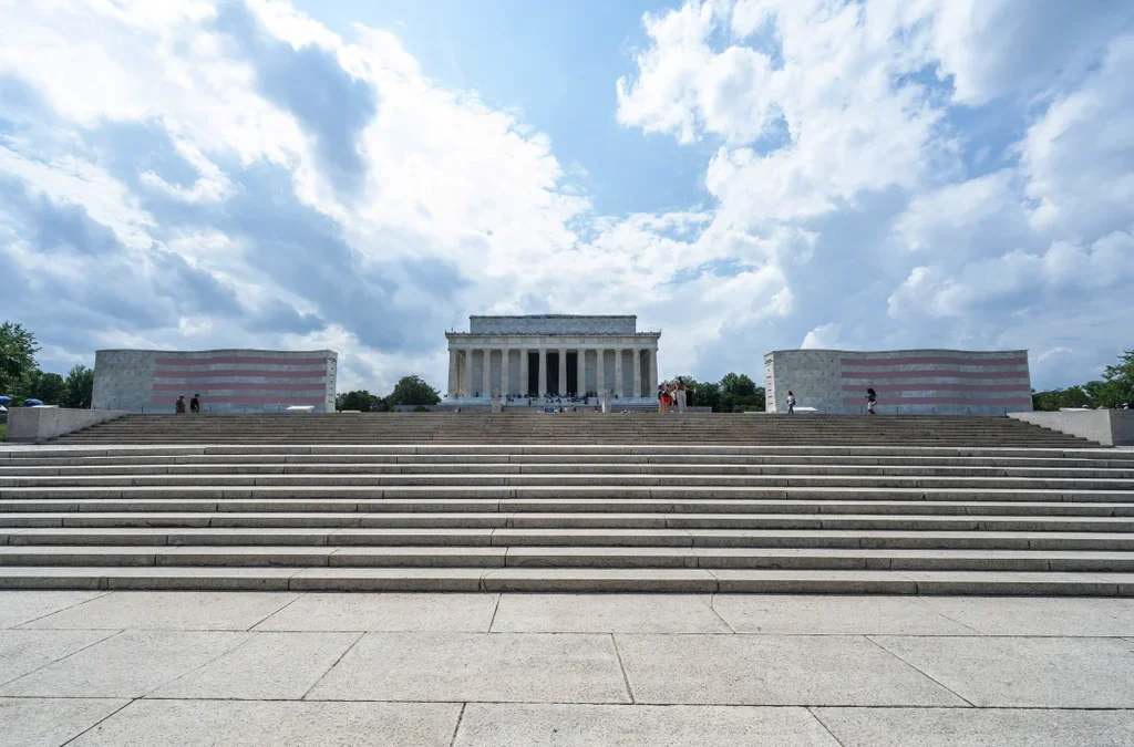 41 million names, 528 LED screens: This memorial recognizes every U.S. veteran from the Revolutionary War to today