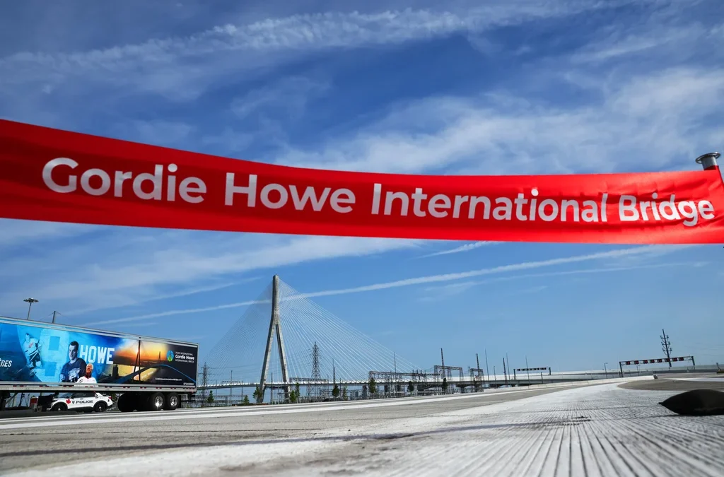 A hockey-inspired bridge finally opens between the U.S. and Canada