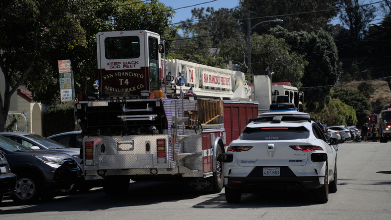 NHTSA calls out autonomous cars for interfering with first responders