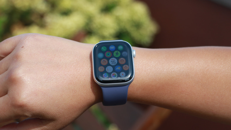 Your Apple Watch calorie tracker is an educated guess, not a fact