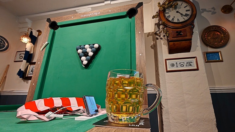 I visited Samsung’s foldable-themed pop-up pub and its alcohol-free beers tasted terrible