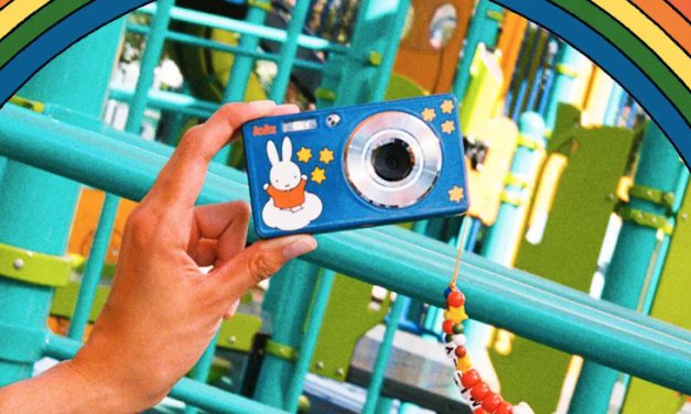 The new Lola x Miffy digital camera is extremely cute and ships with a themed wrist charm