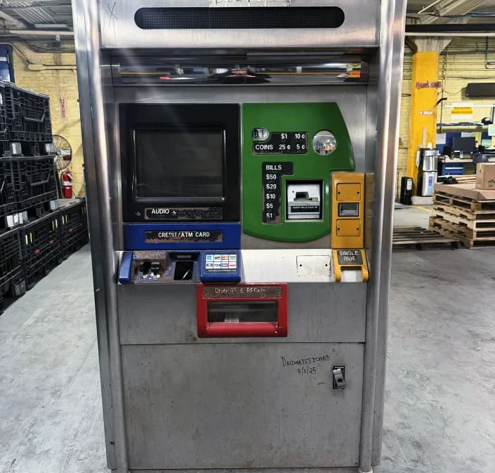 Who wants to buy NYC’s last MetroCard vending machine?
