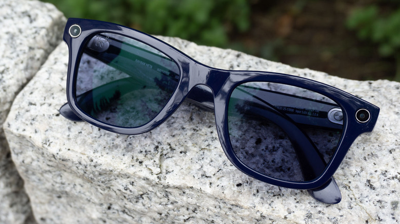ICE agents can’t wear Meta glasses while they work, official memo warns