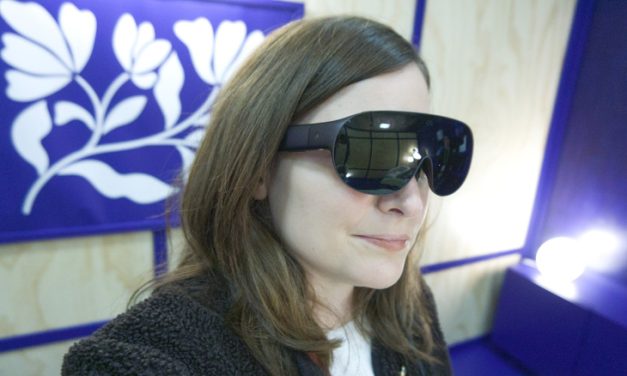 Meta VR Glasses hands-on: Hand and eye tracking is so much better than a controller