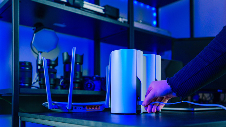 Why don’t you see external antennas on mesh Wi-Fi systems?