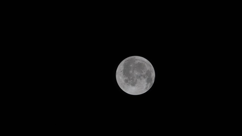 NASA explains how it’s making batteries for the Moon’s extreme temperatures